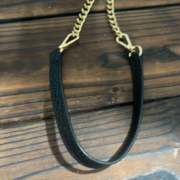 NWOT Lodis Textured Black Leather Crossbody Bag with Gold Chain Stap - Picture 2 of 5